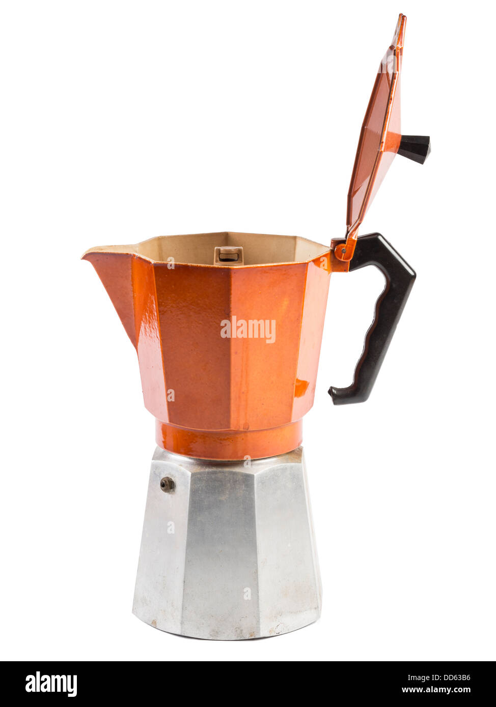 Orange Moka Topf Kaffeemaschine isoliert auf weißem Hintergrund Stockfoto