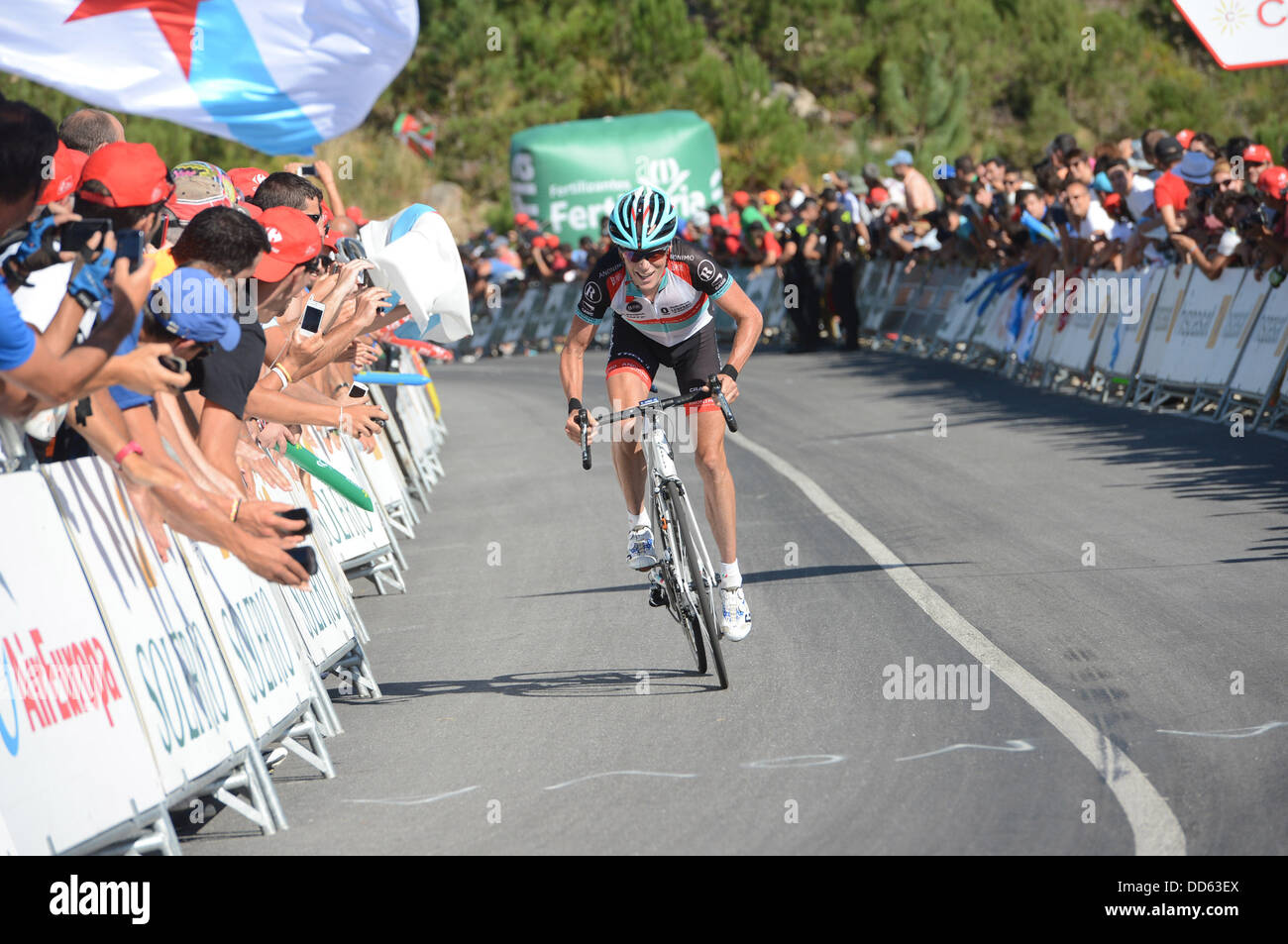 Spanien. 27. August 2013.  Vigo, Miradir de Lobeira. 3. Etappe Vuelta a España. RadioShack - Leopard 2013, Christopher Horner, Mirador de Lobeira Credit: Action Plus Sport Bilder/Alamy Live News Stockfoto