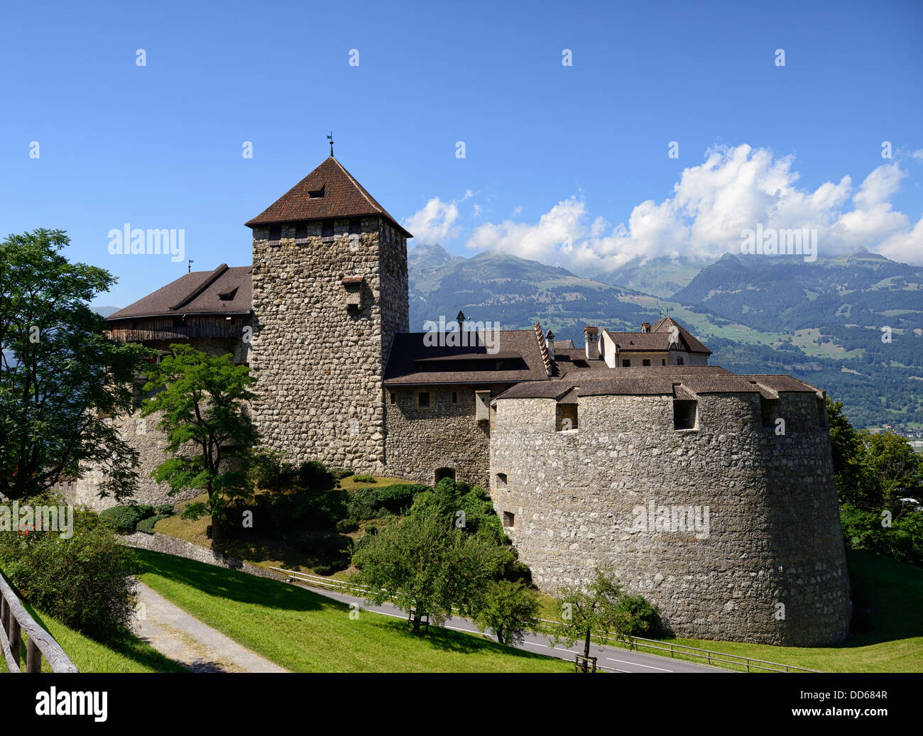 Bank Vaduz Liechtenstein Stockfotos & Bank Vaduz ...