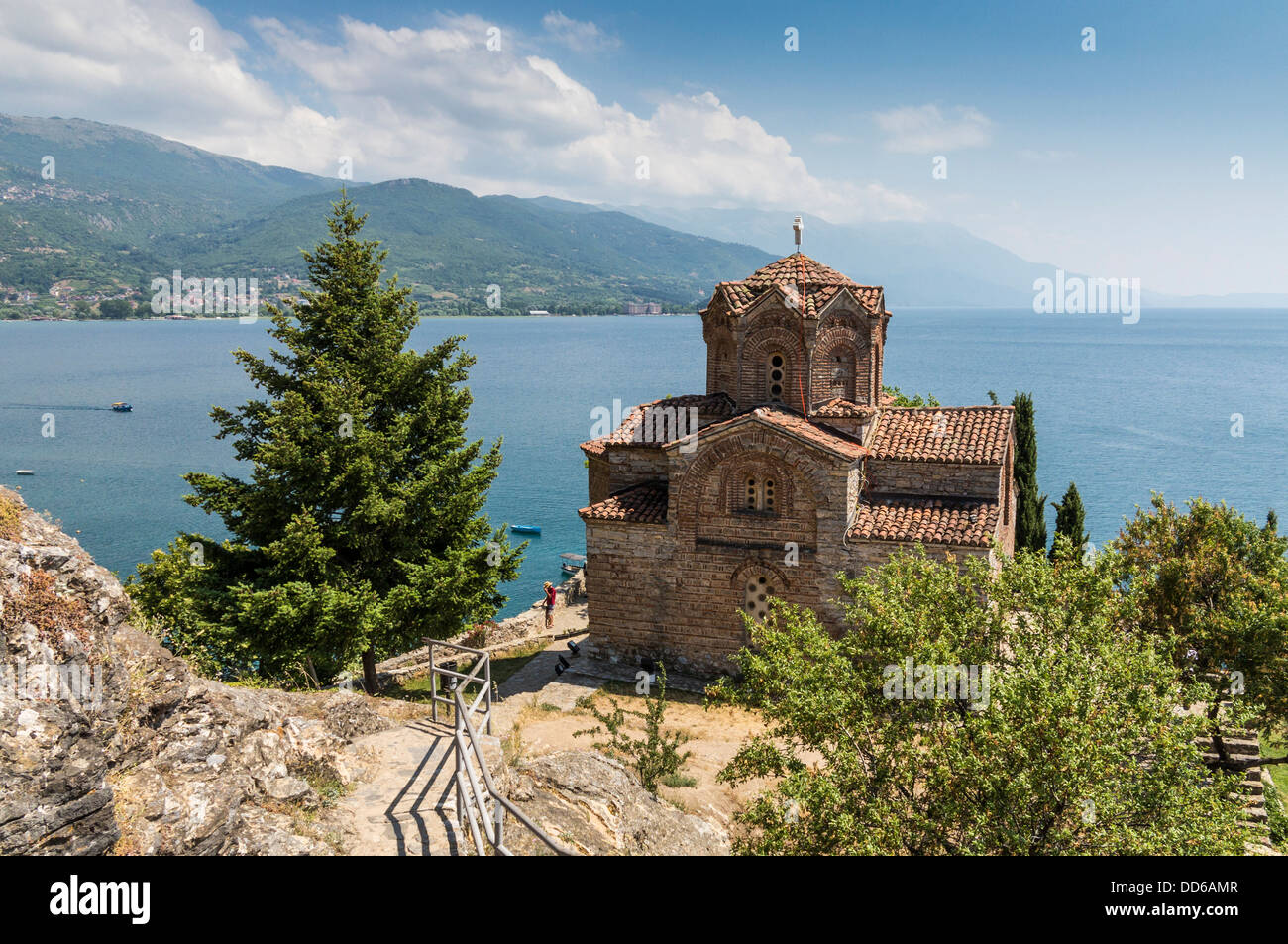 Kirche des Hl. Johannes / Sveti Johan in Ohrid, Mazedonien, Europa - oberhalb der schönen Ohrid-See in Mazedonien-Landschaft Stockfoto
