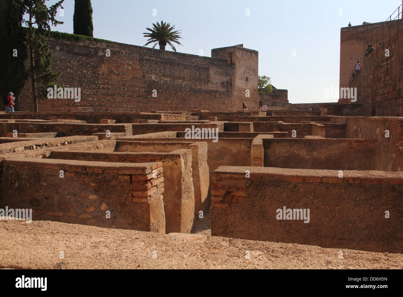 Labyrinth von Stiftungen in der alhambra Stockfoto