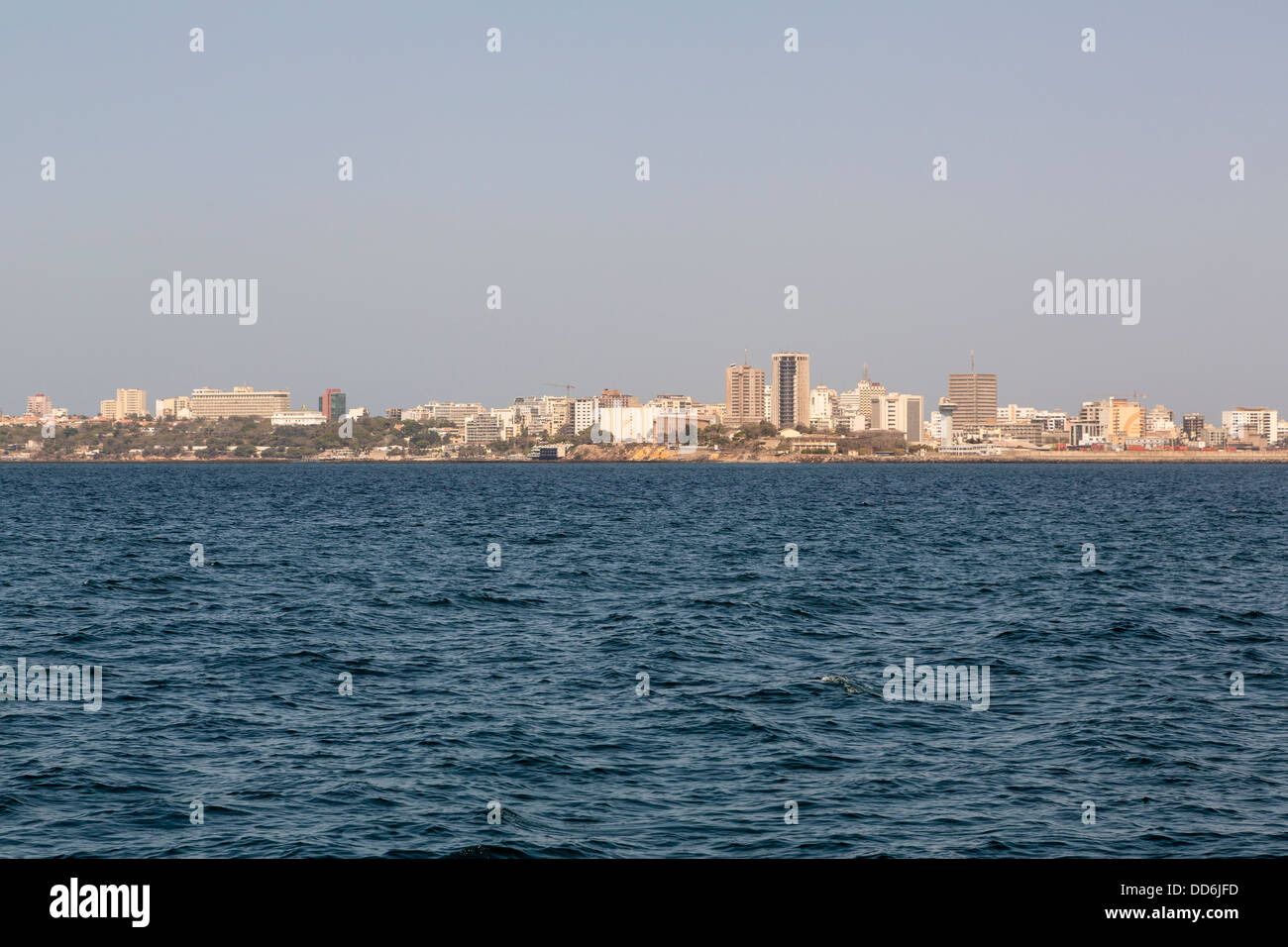 Dakar-Skyline von Goree Island, Senegal. Stockfoto