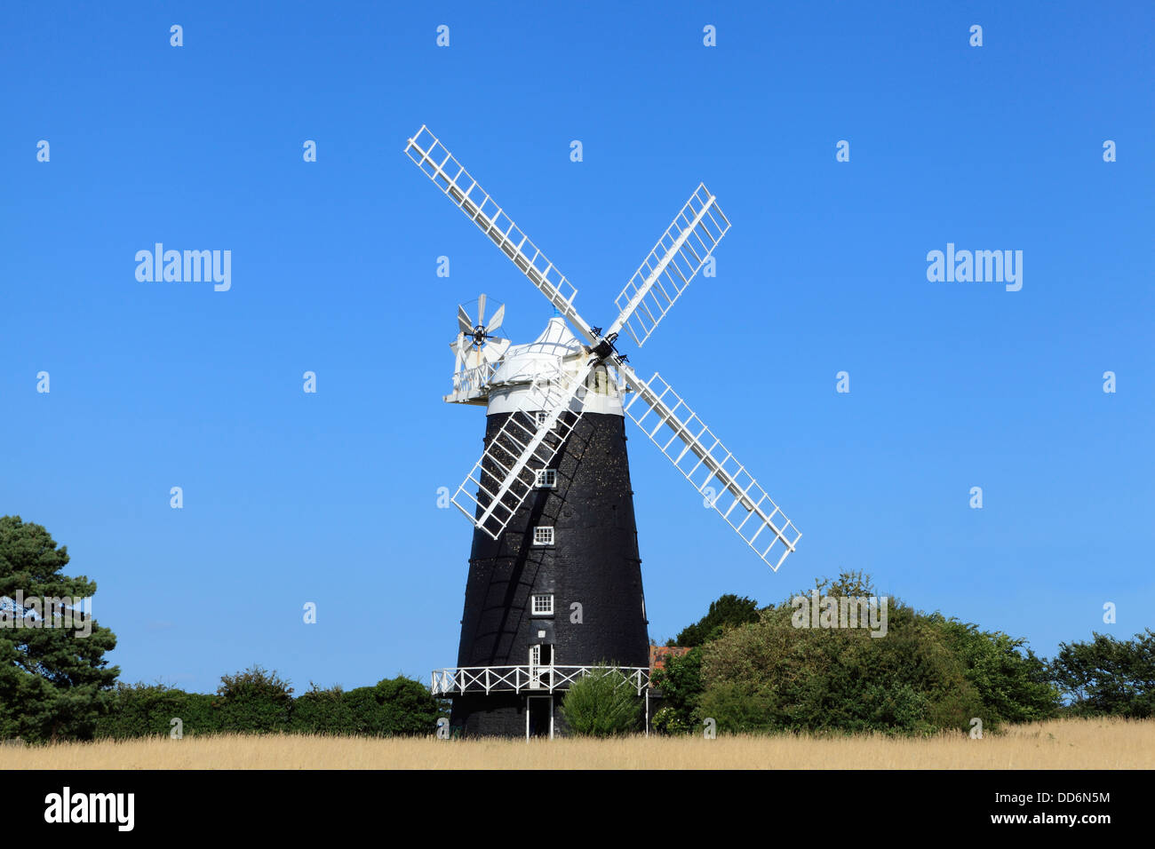 Burnham Overy Windmühle, Turm und GAP Mühle, 1816, malte Norfolk England UK Englisch Ziegel überragte Windmühlen Stockfoto