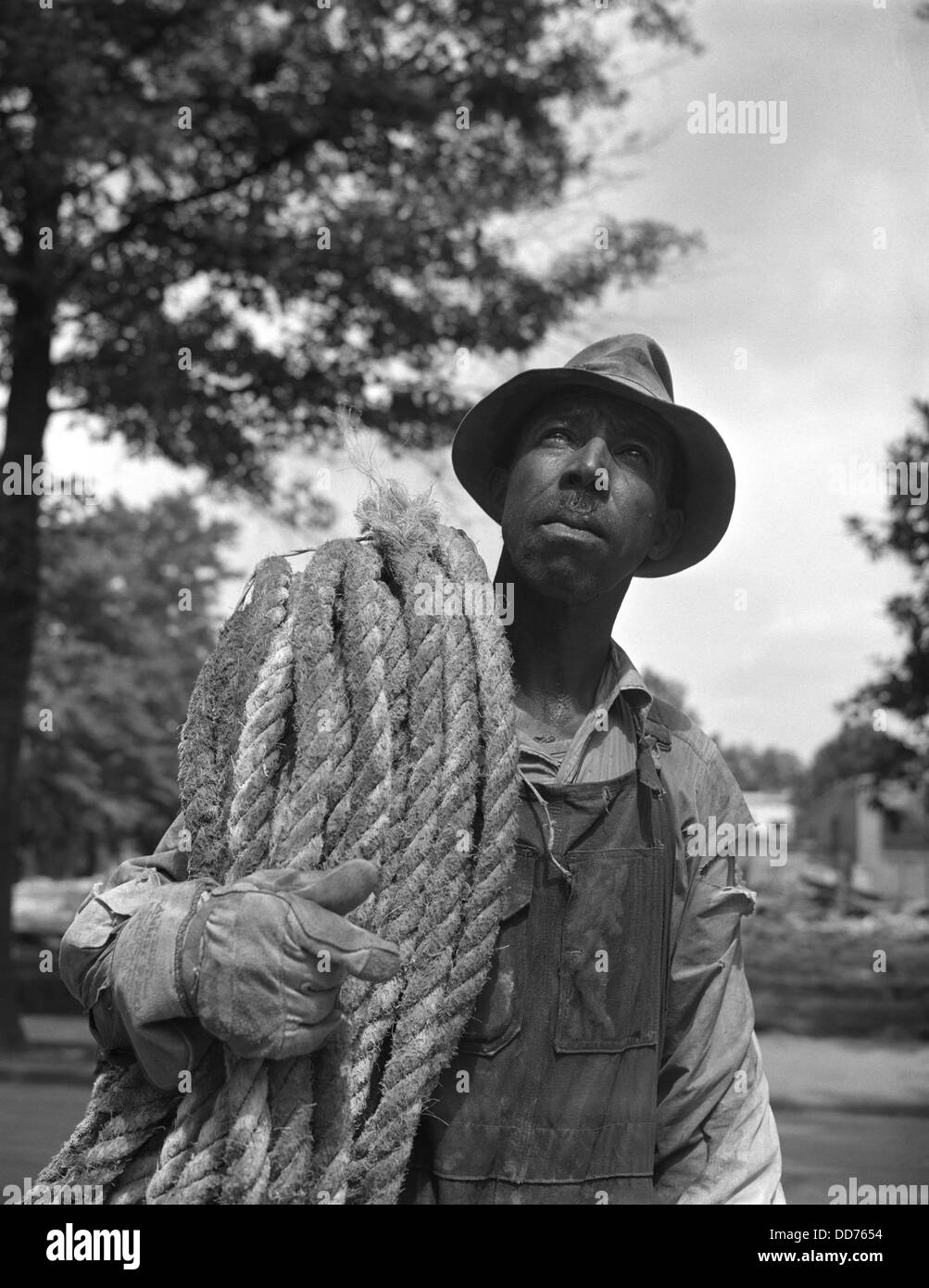 African American Bauarbeiter, Juni 1942. Foto von Gordon Parks. (BSLOC 2013 7 62) Stockfoto