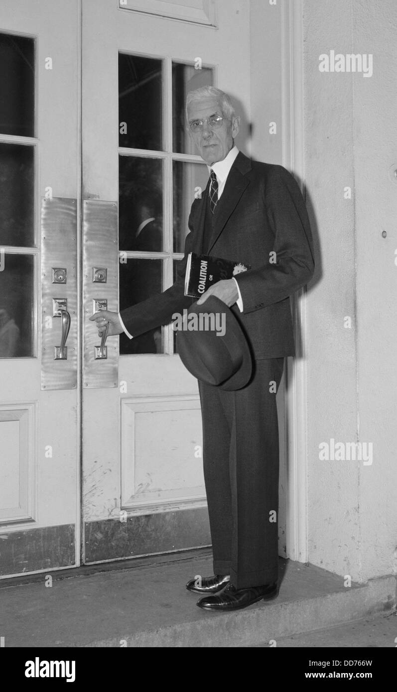 Francis Townsend nach Treffen mit FDR, 21. April 1938. Die Alter-Aktivist verbrachte mehr als eine halbe Stunde mit Präsident Roosevelt. Stockfoto