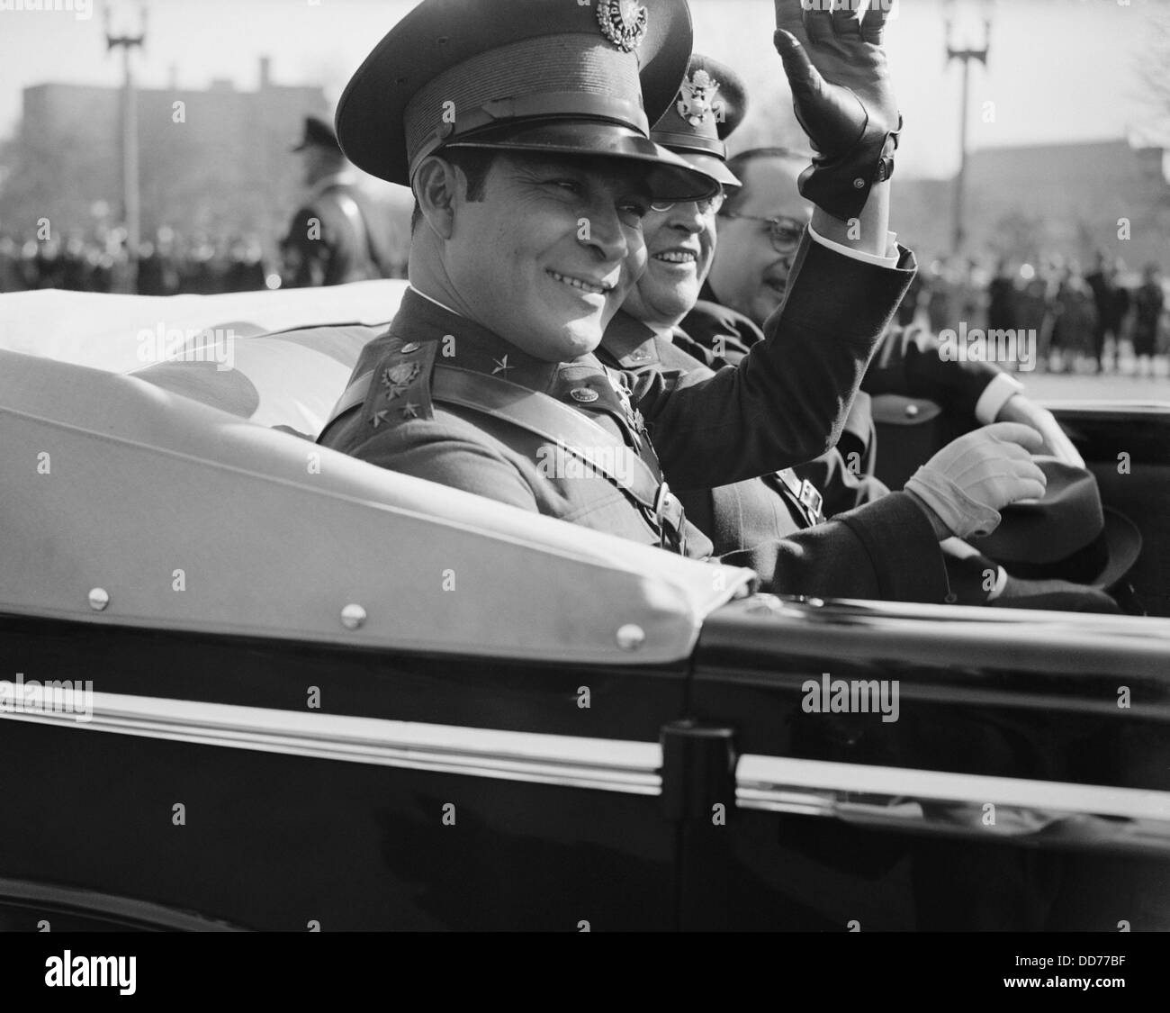 Oberst Fulgencio Batista, Strongman Kubas, kommt in Washington, D.C. 10. November 1938. Er traf für mehrere Stunden im privaten Stockfoto