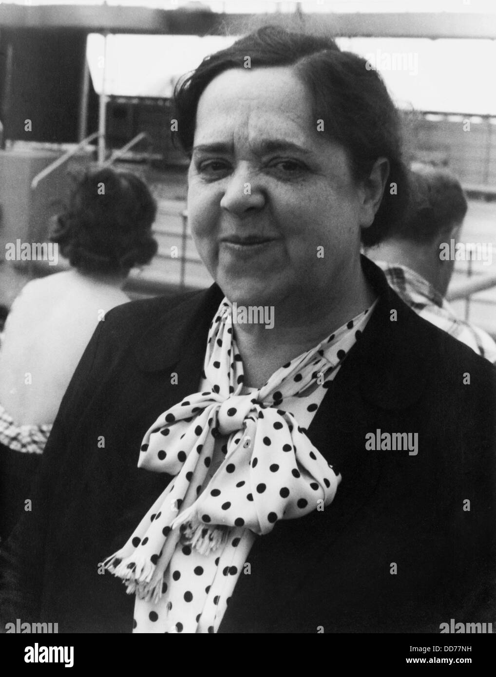 Elsa Maxwell, auf der italienischen Ozean-Linie, Conte de Savoia, 16. Mai 1935. Foto von Carl Van Vechten. (BSLOC 2013 9 21) Stockfoto
