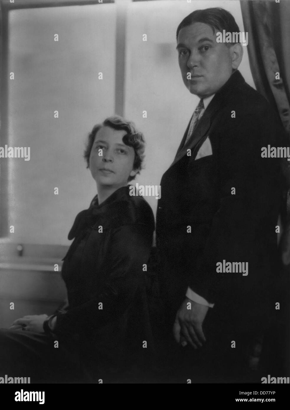 H.l. Menken mit seiner Frau Sara Haardt, ein Goucher College-Professor und Autor. Sie starb im Jahre 1935, nur 5 Jahre nach ihrer 1930 Stockfoto