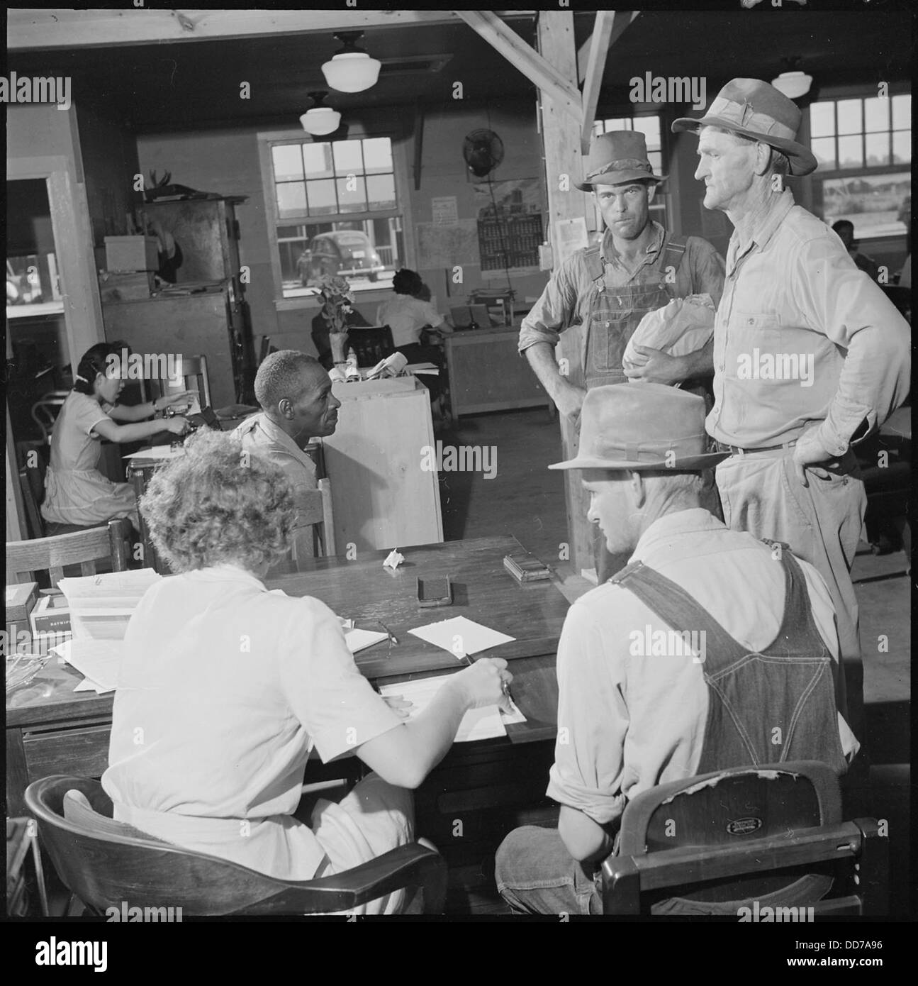 Eine Szene, die die Schließung des Jerome Centers in Denson, Arkansas, zeigt, wie Frachtabfertigung, Autoladung und damit verbundene Aktivitäten am Standort durchgeführt werden. Stockfoto