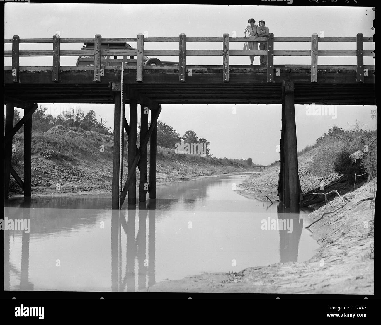 Die Schließung des Jerome Centers in Denson, Arkansas, mit einem der wichtigsten Entwässerungskanäle. Das Jerome Center war ein japanisches Internierungslager aus der Zeit des Zweiten Weltkriegs. Stockfoto
