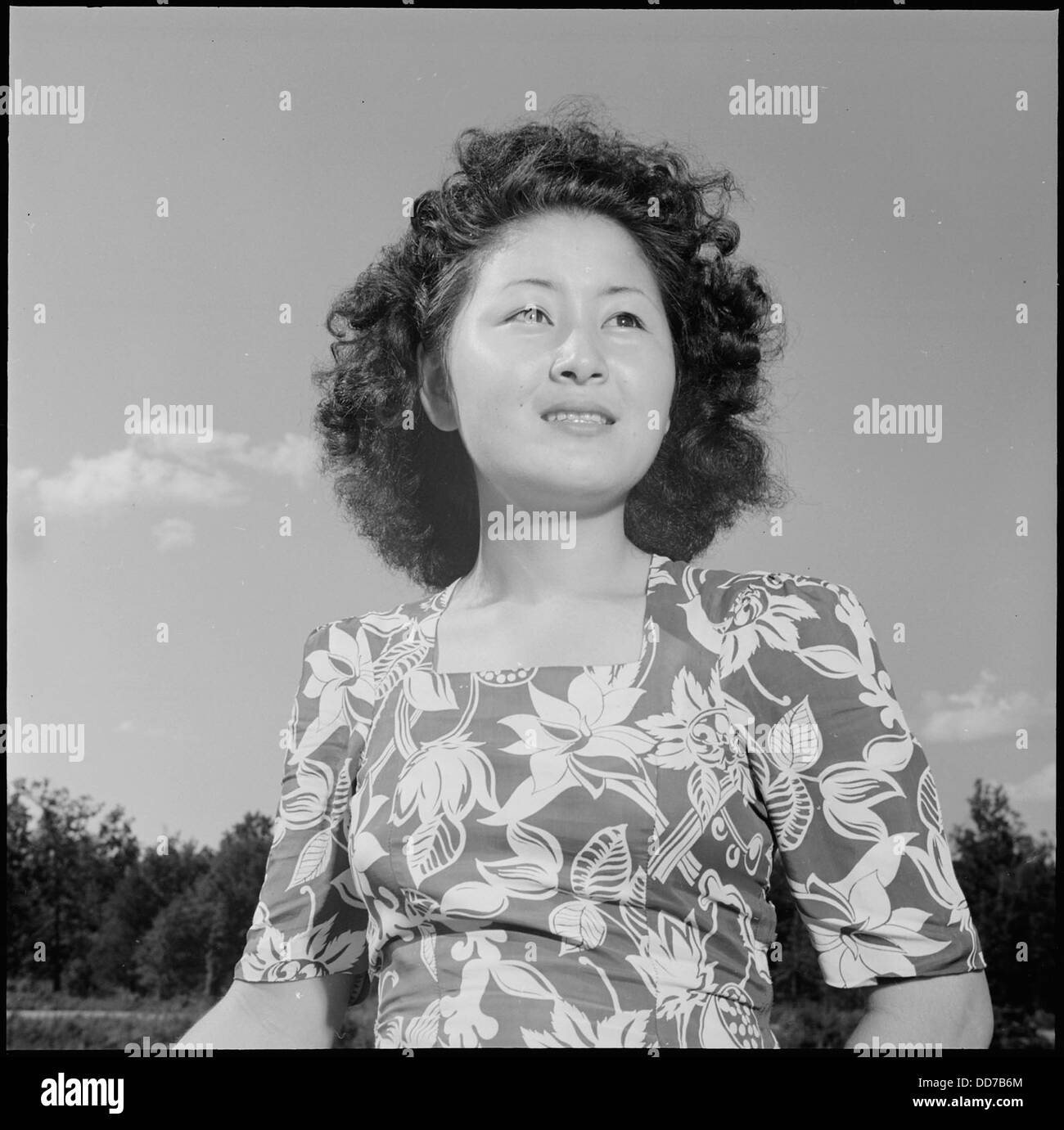 Clara Hasegawa wird bei der Schließung des Jerome Relocation Center in Denson, Arkansas, gesehen, was das Ende des Internierungslagers für japanische Amerikaner während des Zweiten Weltkriegs markiert Stockfoto