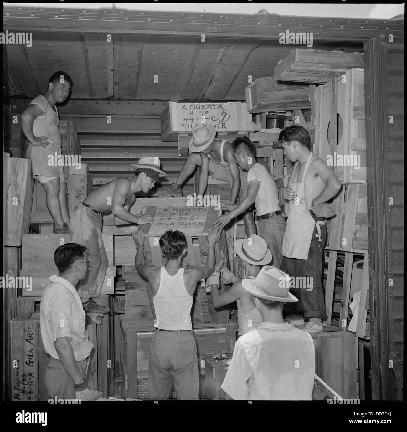 Schließung des Hieronymus Relocation Center, Denson, Arkansas. Typische Szene in einem Güterwagen als...--539767 Stockfoto