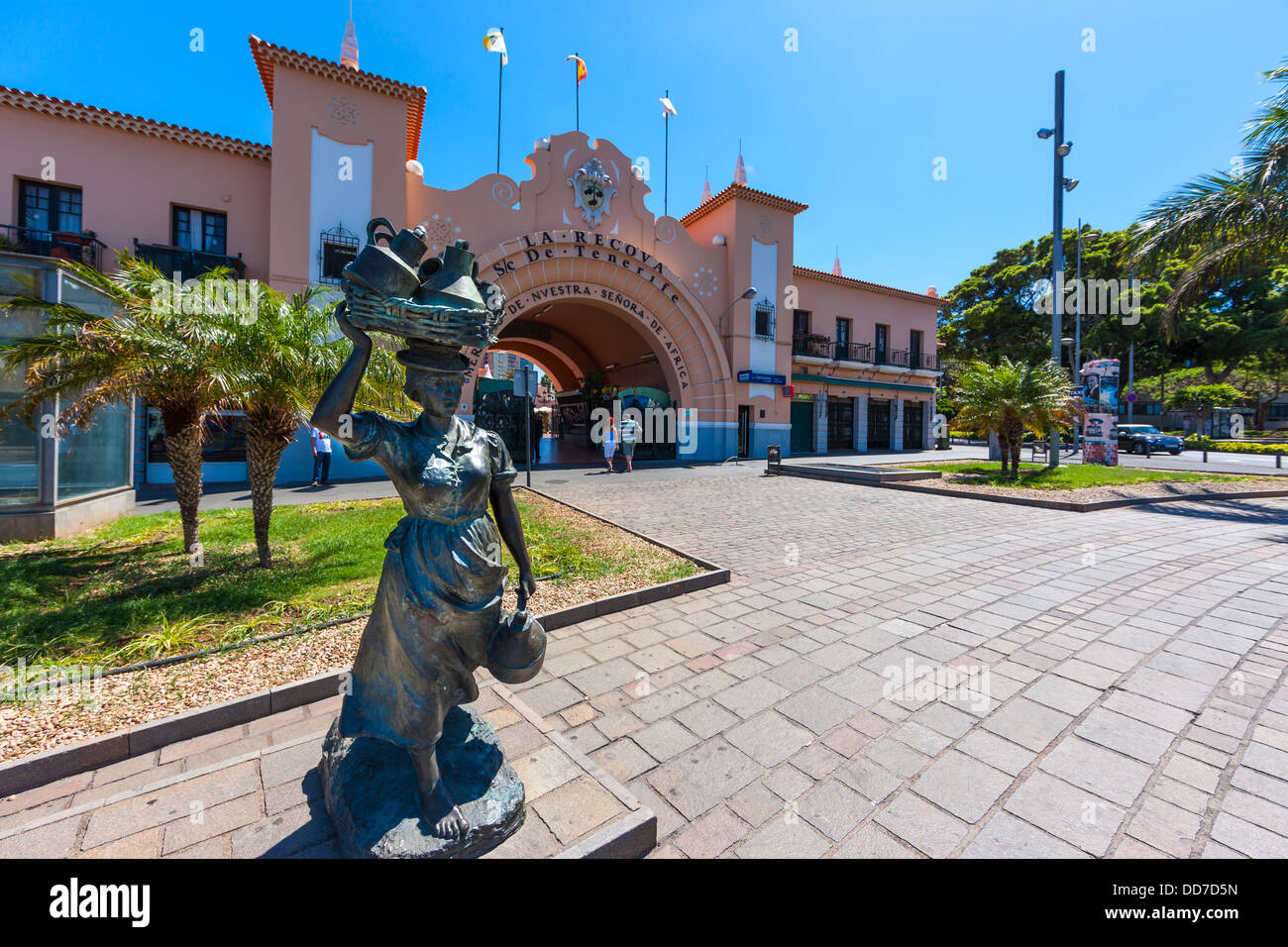 Spanien, Santa Cruz De Tenerife, Blick auf Marktplatz für Lebensmittel und Blumen Stockfoto