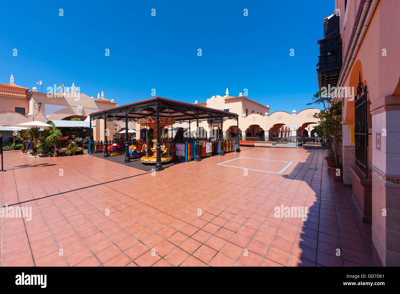 Spanien, Santa Cruz De Tenerife, Blick auf den Marktplatz für Blumen und Essen Stockfoto