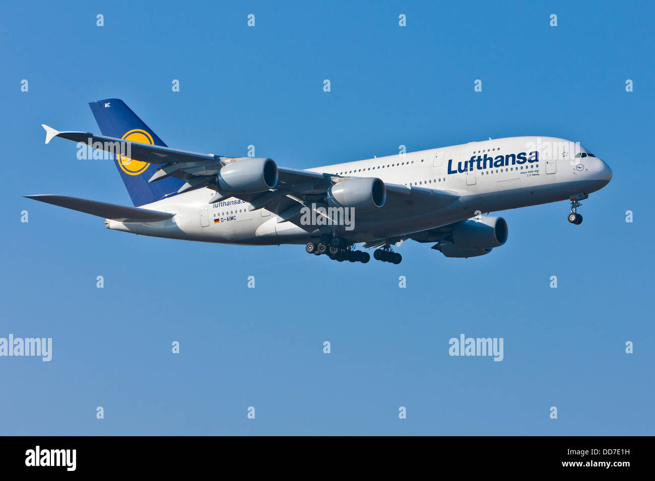 Deutschland, Hessen, Airbus A380 der Lufthansa-Landung Stockfoto