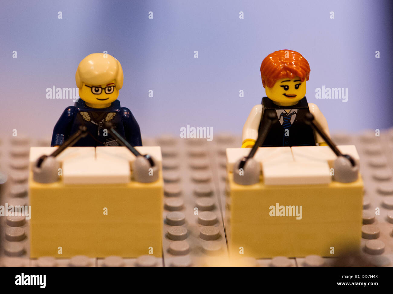 Merkel lego Fotos und Bildmaterial in hoher Auflösung Alamy