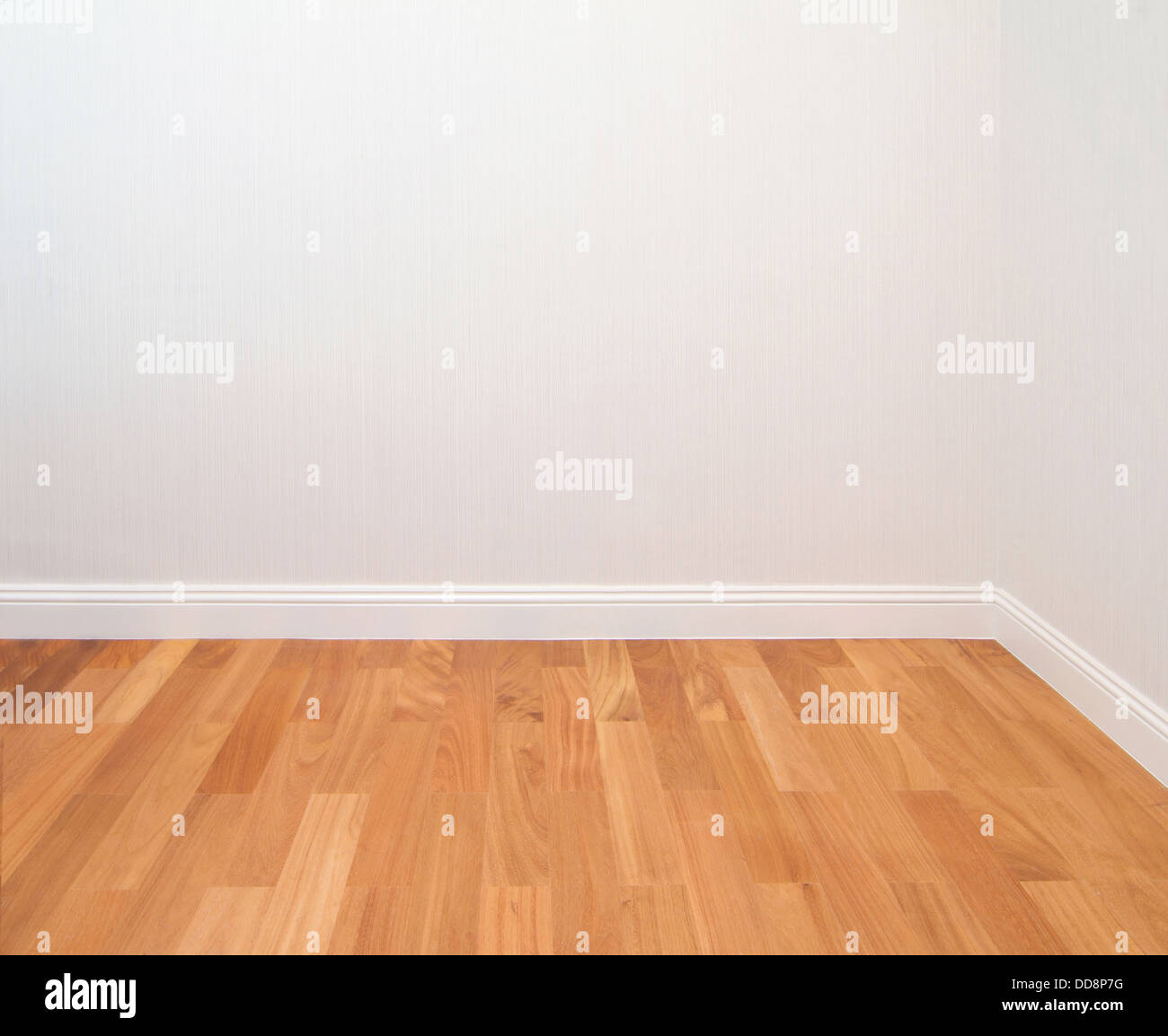 Leeren Raum mit Wand- und Holzboden Stockfoto