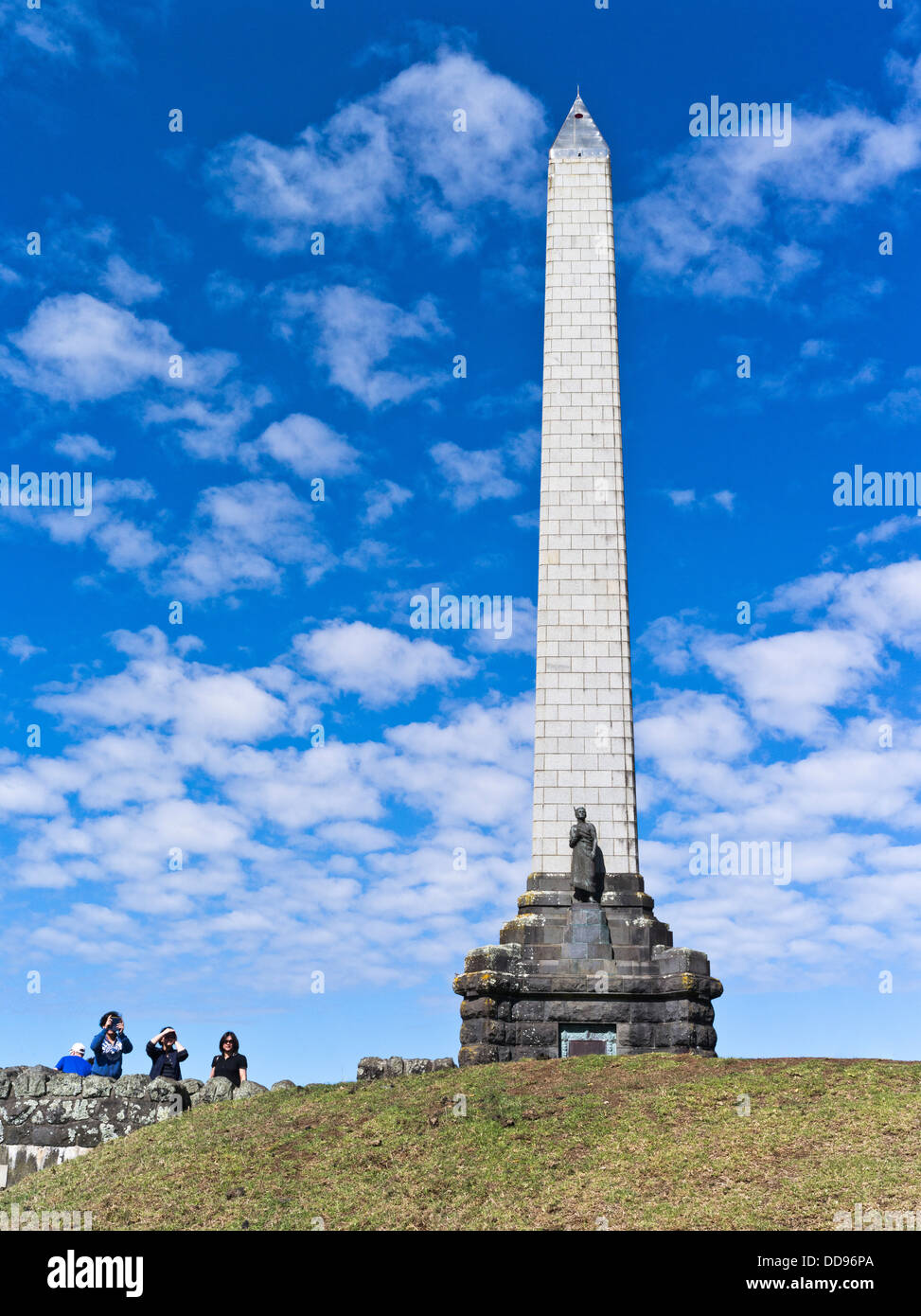 dh One Tree Hill Maungakiekie AUCKLAND NEUSEELAND Touristen Maori memorial Obelisk Sehenswürdigkeiten Stockfoto