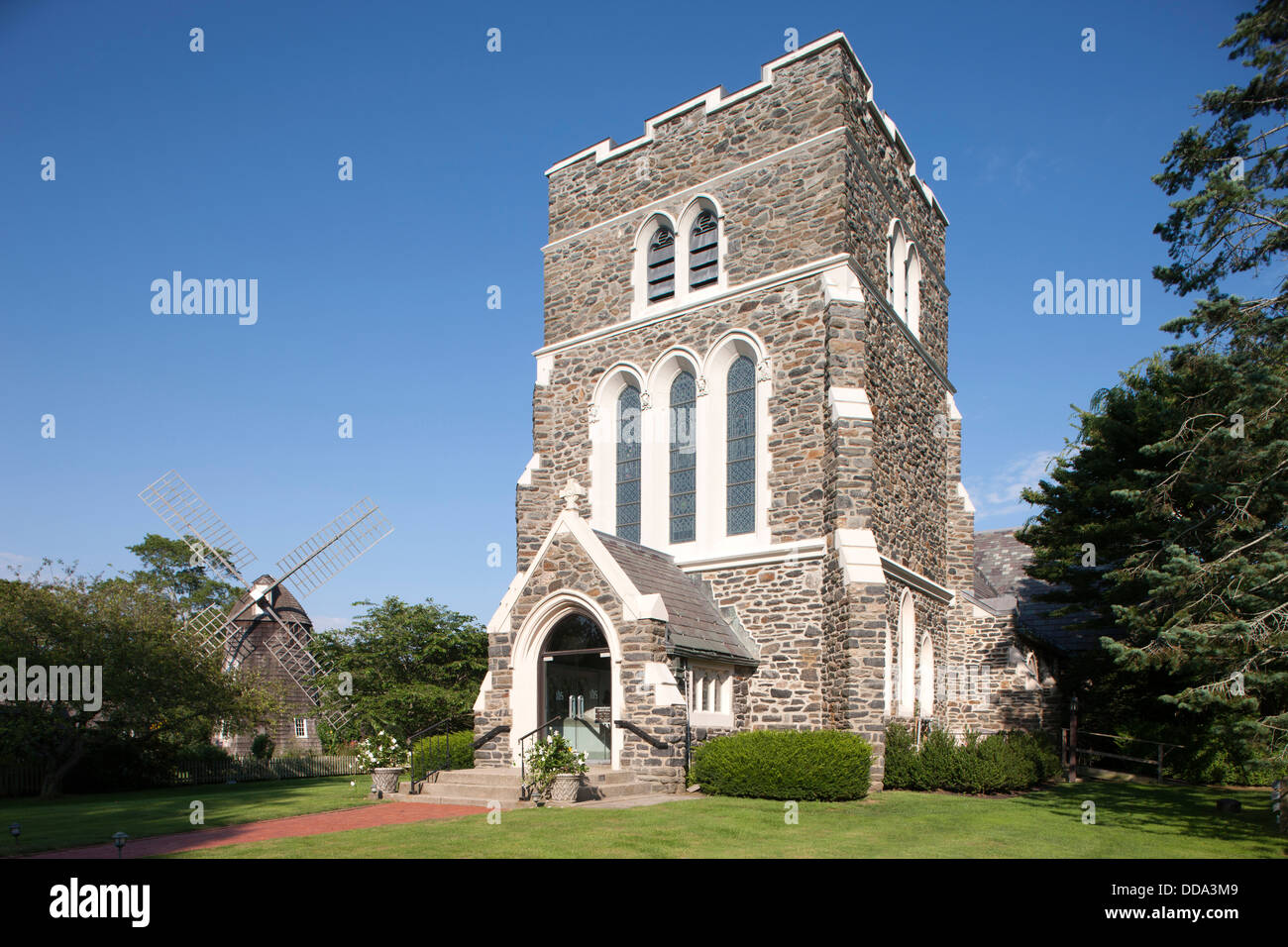 KIRCHE ST. LUKES UND PANTIGO WINDMÜHLE HOME SWEET HOME MUSEUM EAST HAMPTON LONG ISLAND NEW YORK USA Stockfoto