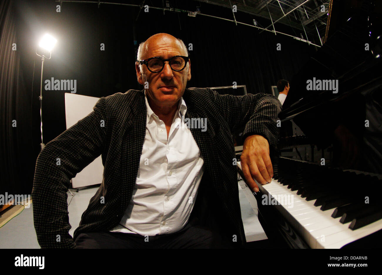 Michael Nyman ist während der Aufzeichnung einer Sinfonie gesehen, während 2014 seinen 70. Geburtstag feiern freigegeben werden. Stockfoto