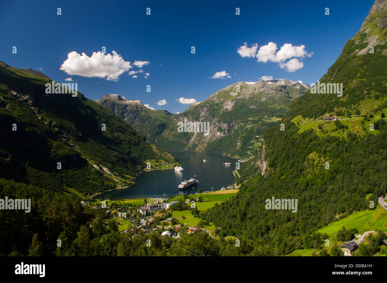 Birdseye Blick auf Geiranger Fjord Stockfoto