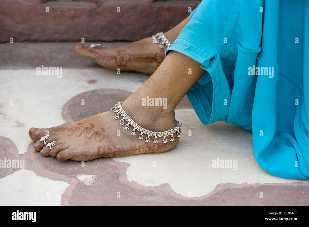 Henna Artwork Stockfotos Und Bilder Kaufen Alamy