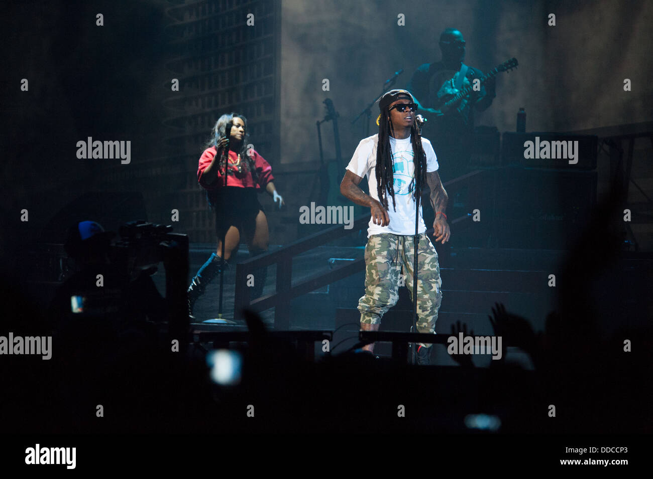 SACRAMENTO, Ca - 28. August: Rapper Dwayne Michael Carter, Jr. aka Lil Wayne führt im Konzert als Teil von America's Most Wanted Tour im Sleep Bahnhof Arena am 28 August, 2013 in Sacramento, Kalifornien. Stockfoto