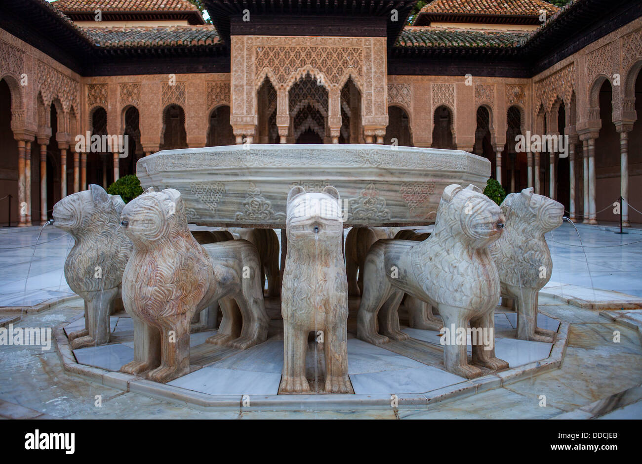 Löwen-Brunnen. Hof der Löwen. Palast der Löwen. Nazaries Paläste. Alhambra, Granada. Andalusien, Spanien Stockfoto