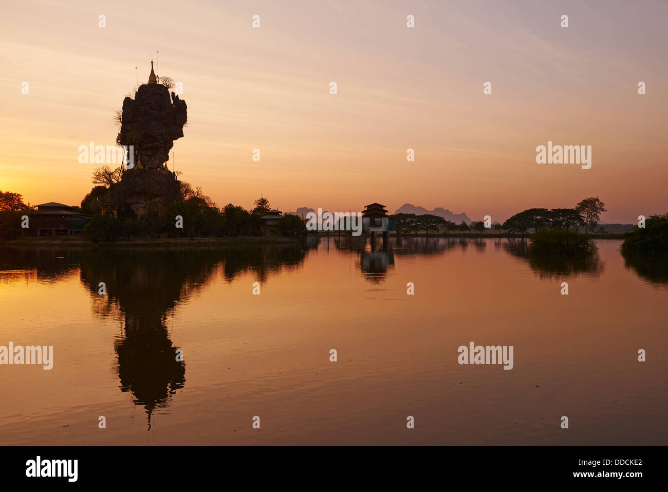 Myanmar (Burma), Karen-Staat, Hpa, Kyauk Kalap Kloster Stockfoto