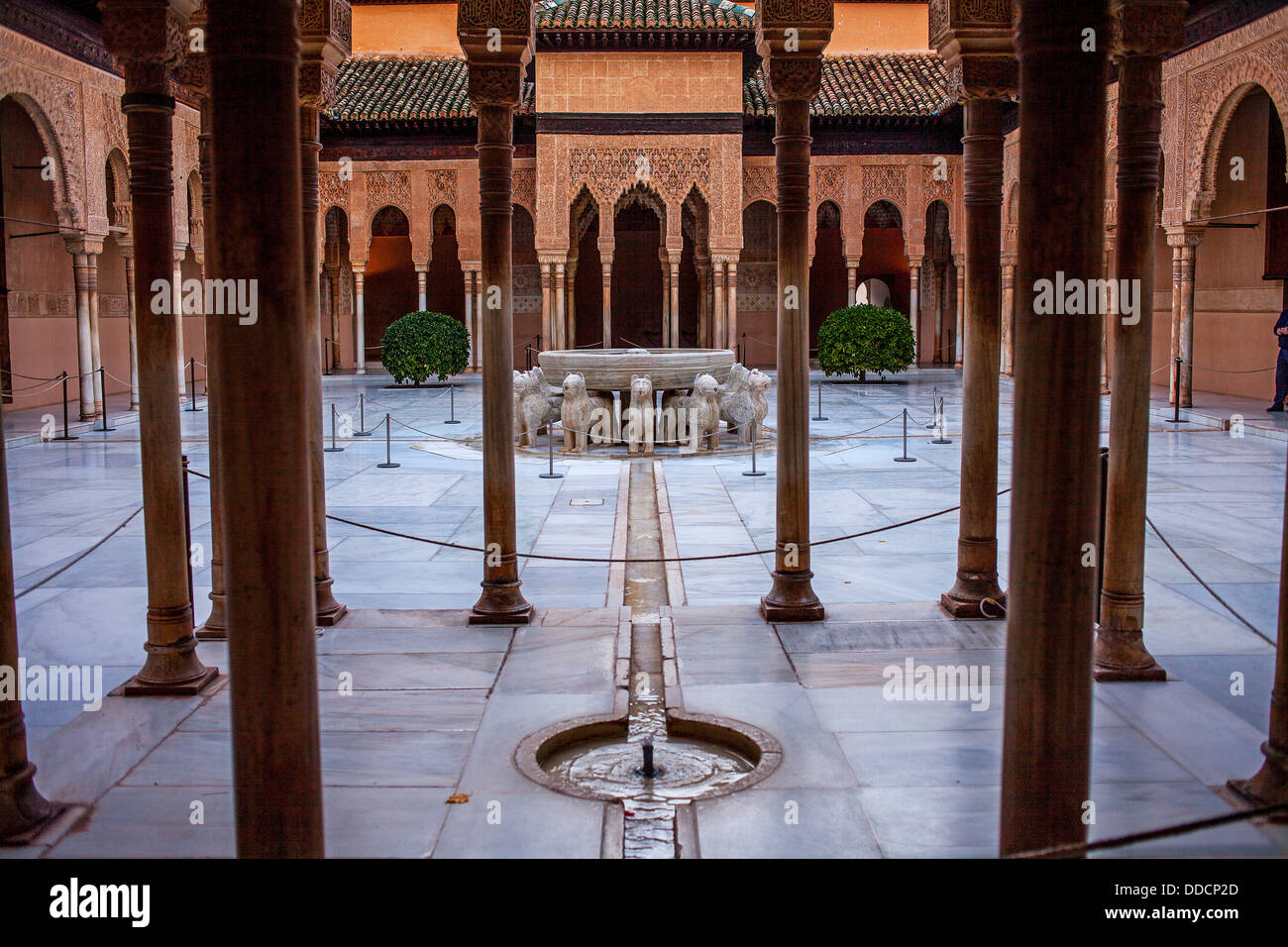 Hof der Löwen. Palast der Löwen. Nazaries Paläste. Alhambra, Granada. Andalusien, Spanien Stockfoto