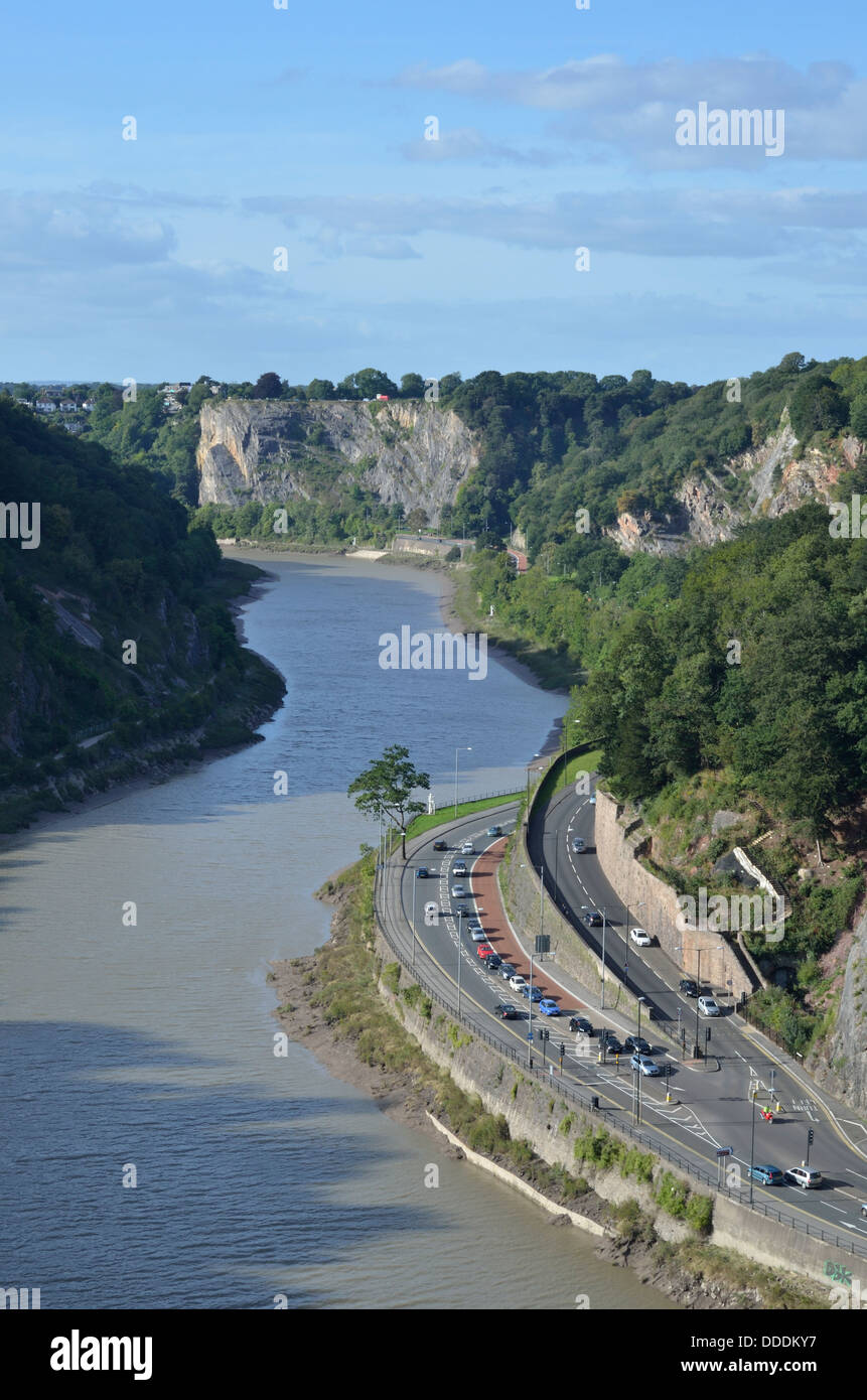 Fluss Avon und Portway A4 Brücke Valley Road anzeigen England Bristol UK Stockfoto