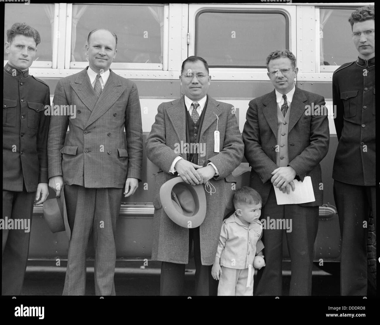 Hayward, Kalifornien. Mitglieder des Klerus und der Heilsarmee Abschied komödienhaften Minister, Reveren... 537497 Stockfoto