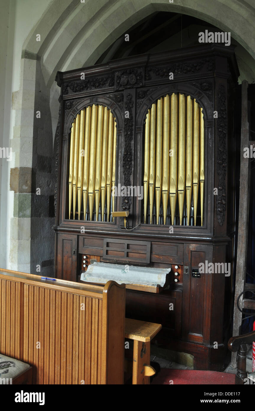 Die Rohre einer Kirchenorgel UK Stockfoto