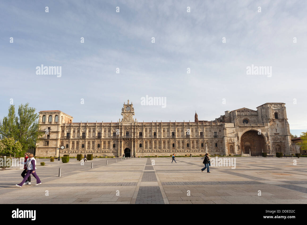 Am frühen Morgen in den Parador de León (Kloster von San Marcos) - Plaza San Marcos, León, Kastilien und León, Spanien Stockfoto