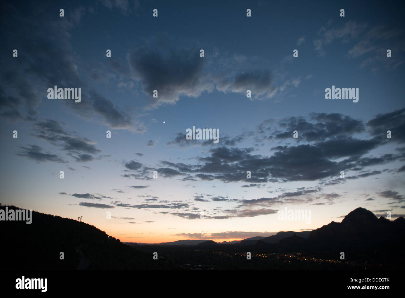 Deep Blue Sedona Sonnenuntergang Flughafen Vortex Sedona Arizona Stockfoto