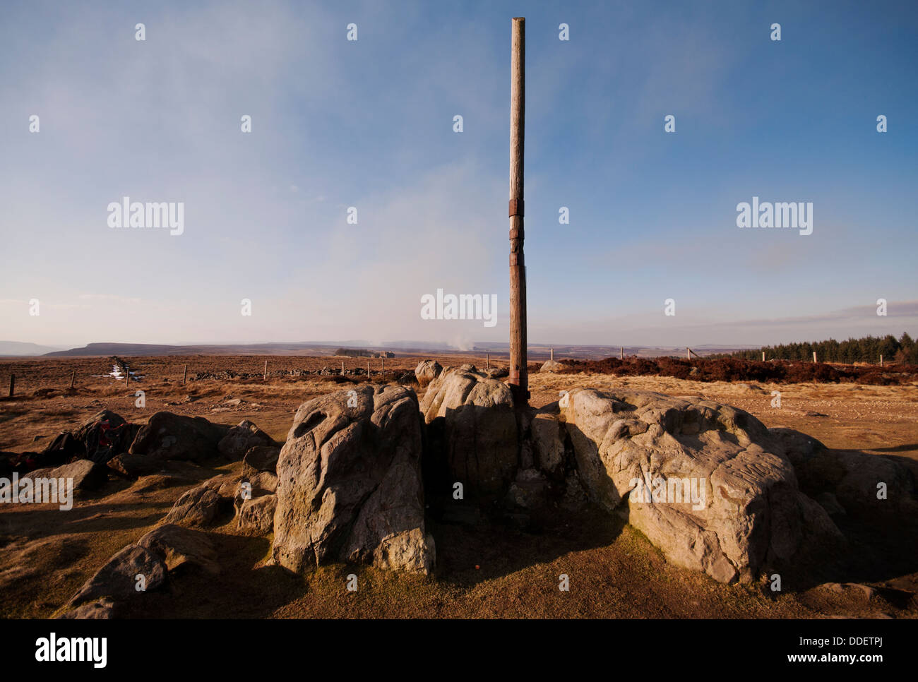 Stanedge Pole auf Hallam Moor, in der Nähe von Stanage Edge im Peak District National Park. Stockfoto