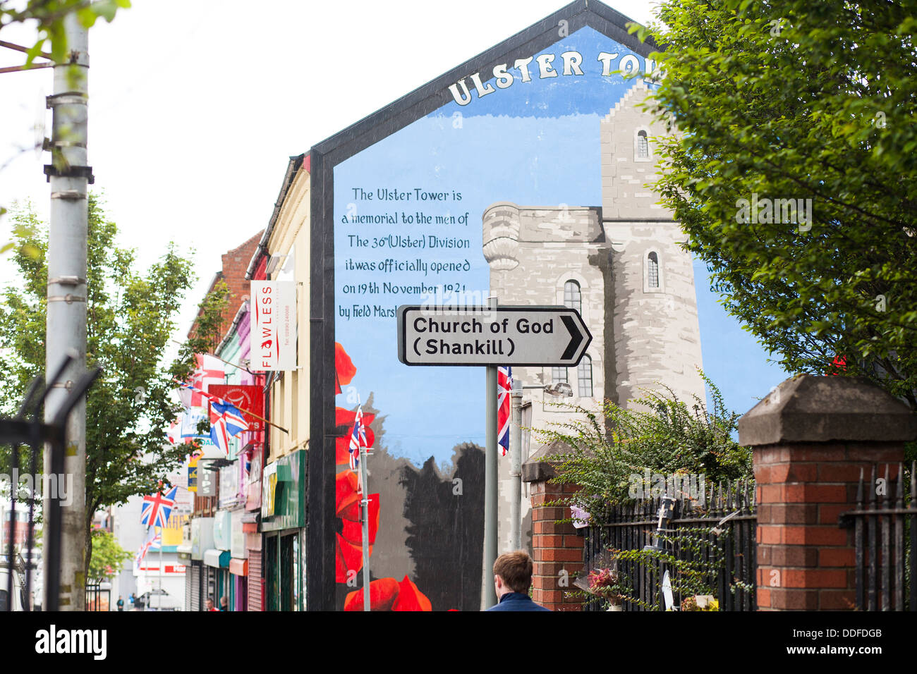 Wandmalereien an der protestantischen West Belfast feiern Siege und Märtyrer der irischen Probleme Stockfoto