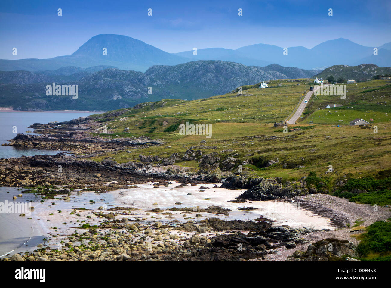 Menschenleeren Sandstrand, Meer und Himmel, Gairloch, Nordwesten Schottlands Stockfoto