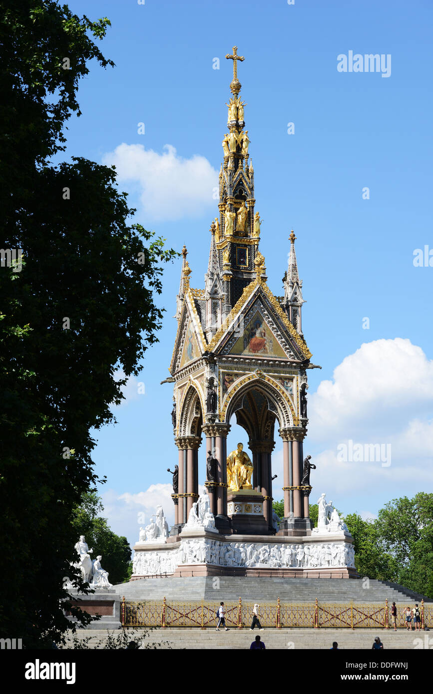 Das Albert Memorial, Kensington Gardens, London, England, Vereinigtes Königreich Stockfoto