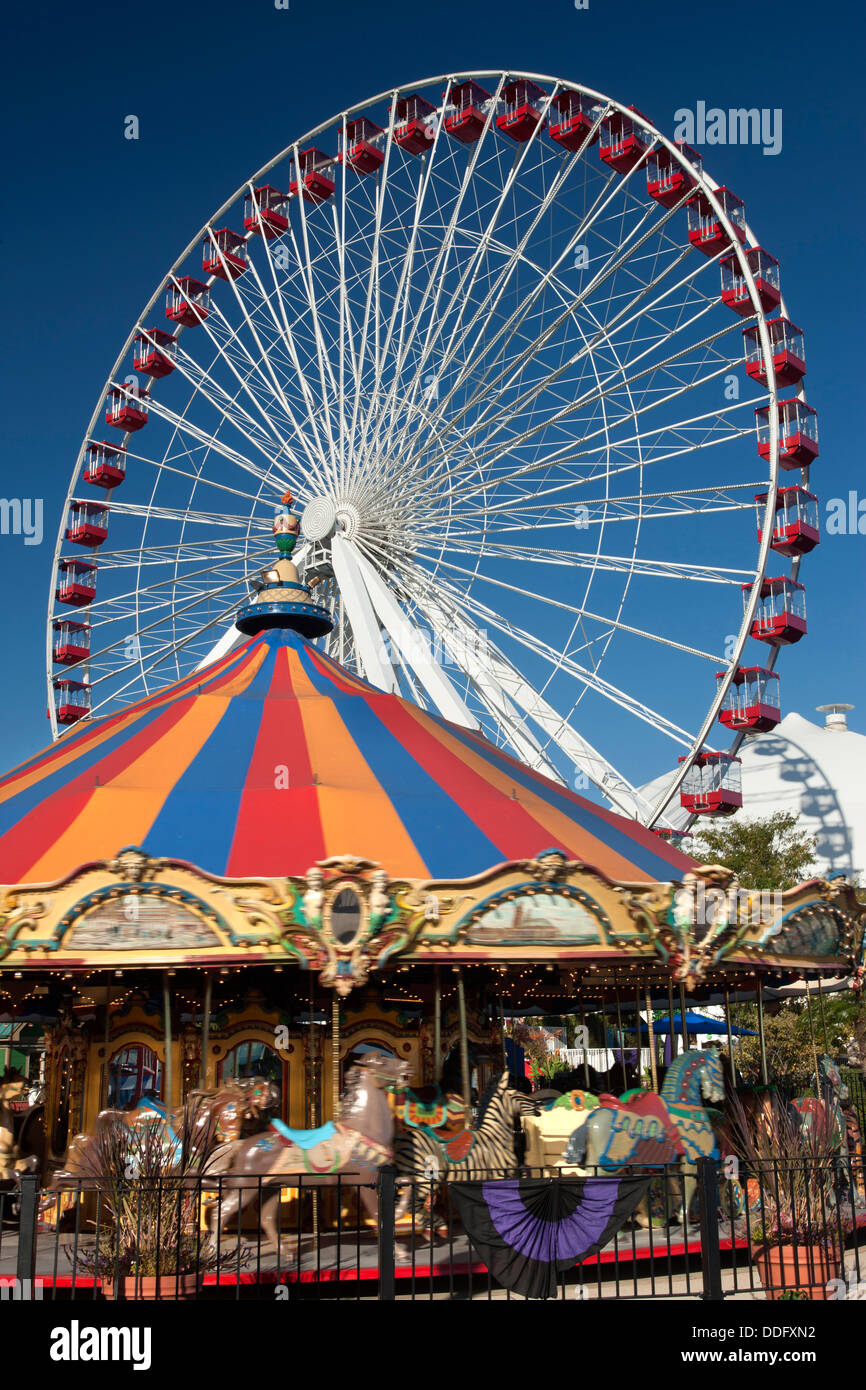 KARUSSELL RIESENRAD NAVY PIER CHICAGO ILLINOIS USA Stockfoto