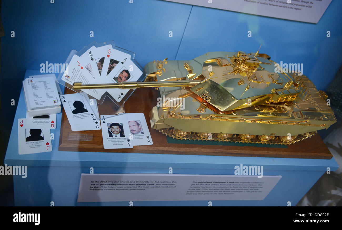 Vergoldete Challenger 1 Tank im Bovington Tank Museum, Dorset, England, UK Stockfoto