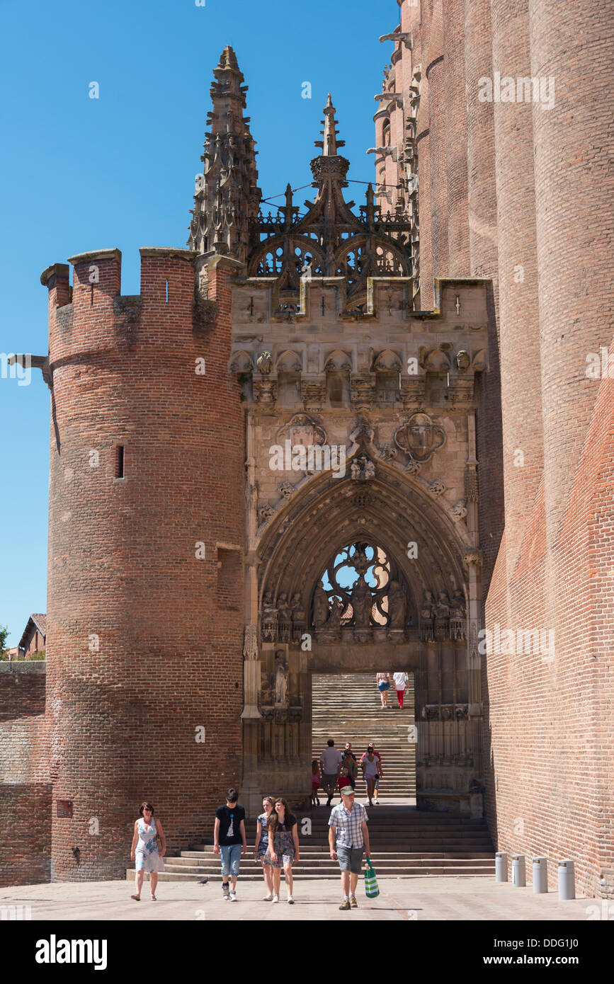 Gotischen Eingang Backstein-Kathedrale Sainte-Cécile, ein UNESCO-Weltkulturerbe in Albi, Tarn Bezirk von Frankreich Stockfoto