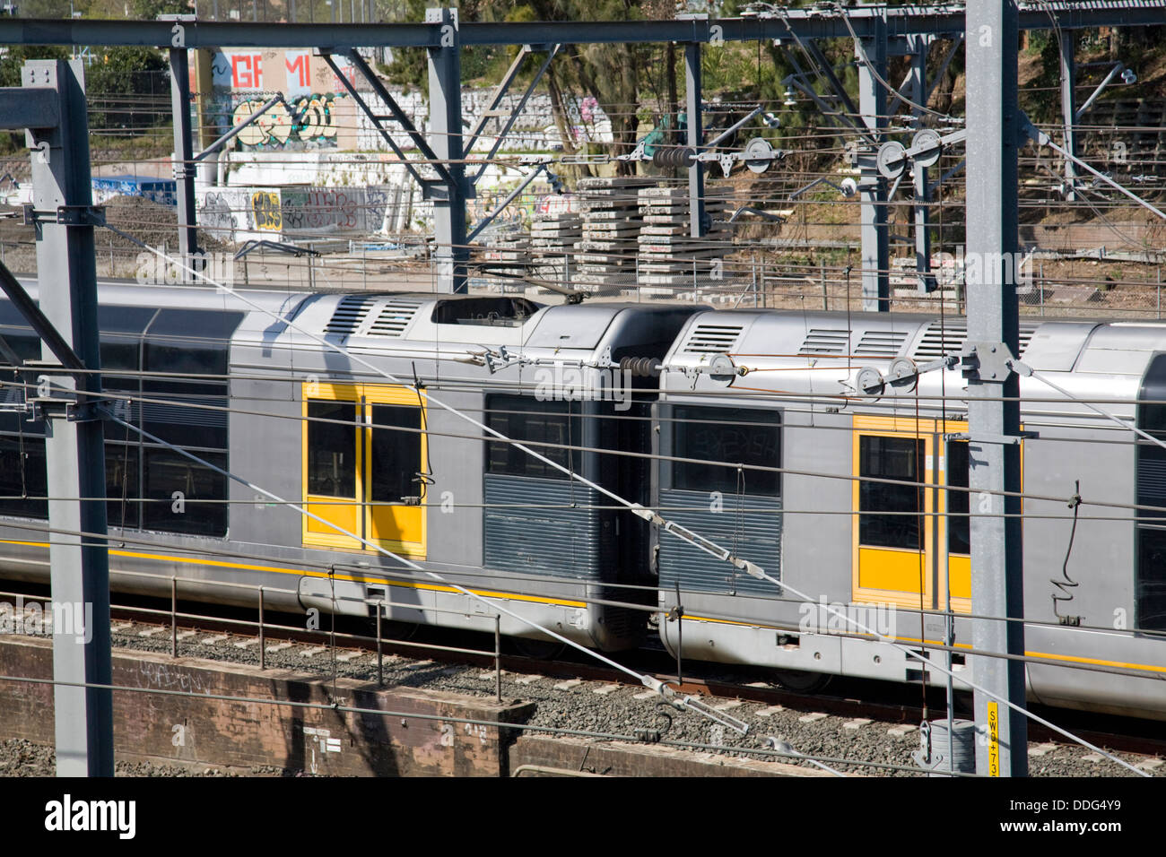 Sydney-Zug, Tangara Klasse, direkt vor dem Hauptbahnhof, Sydney, Australien Stockfoto