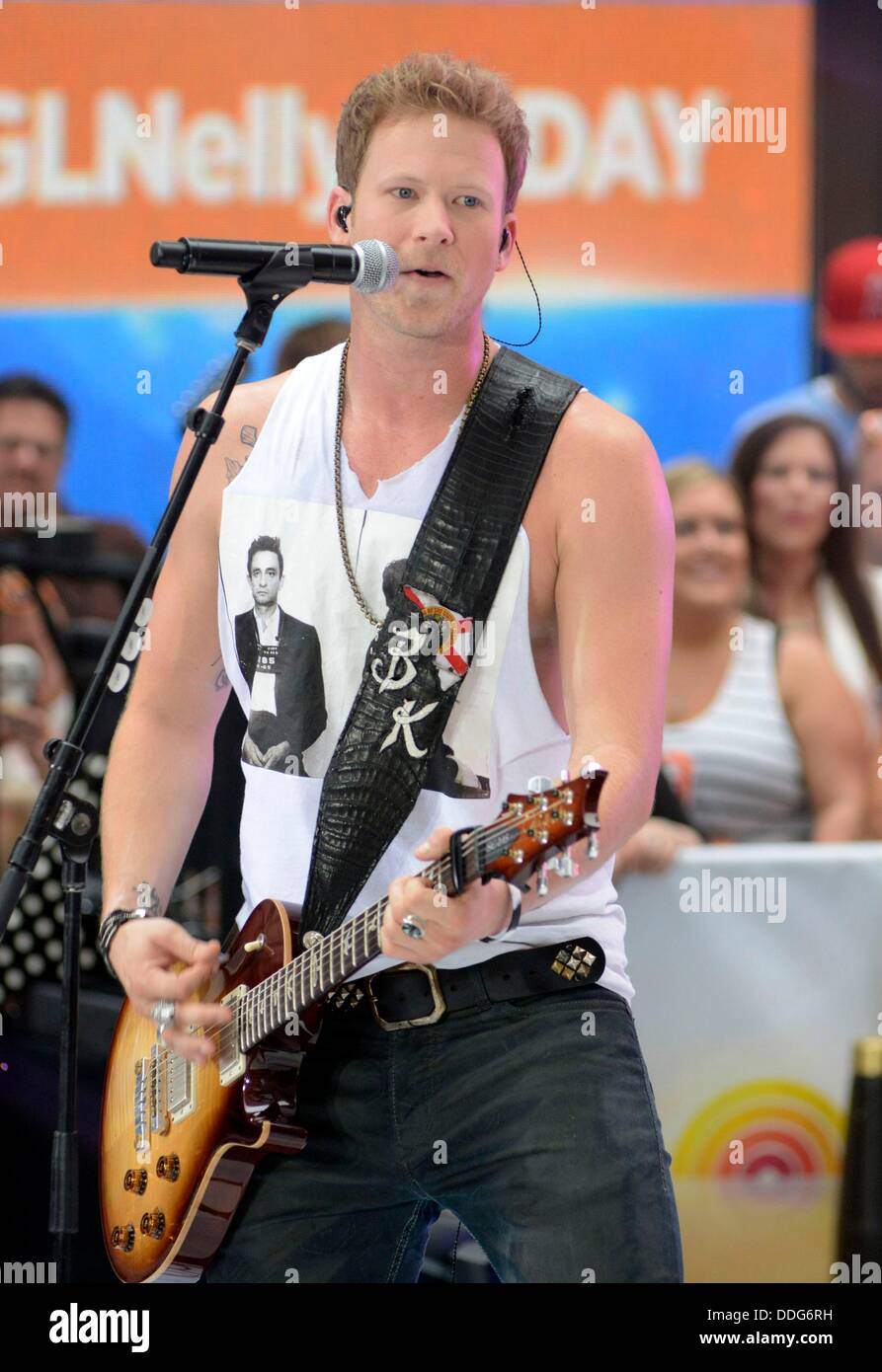 New York, NY. 2. September 2013. Brian Kelly bei Talkshow auftritt für NBC heute zeigen Konzert mit Florida Georgia Line und Nelly, Rockefeller Plaza, New York, NY 2. September 2013. Bildnachweis: Derek Sturm/Everett Collection/Alamy Live-Nachrichten Stockfoto