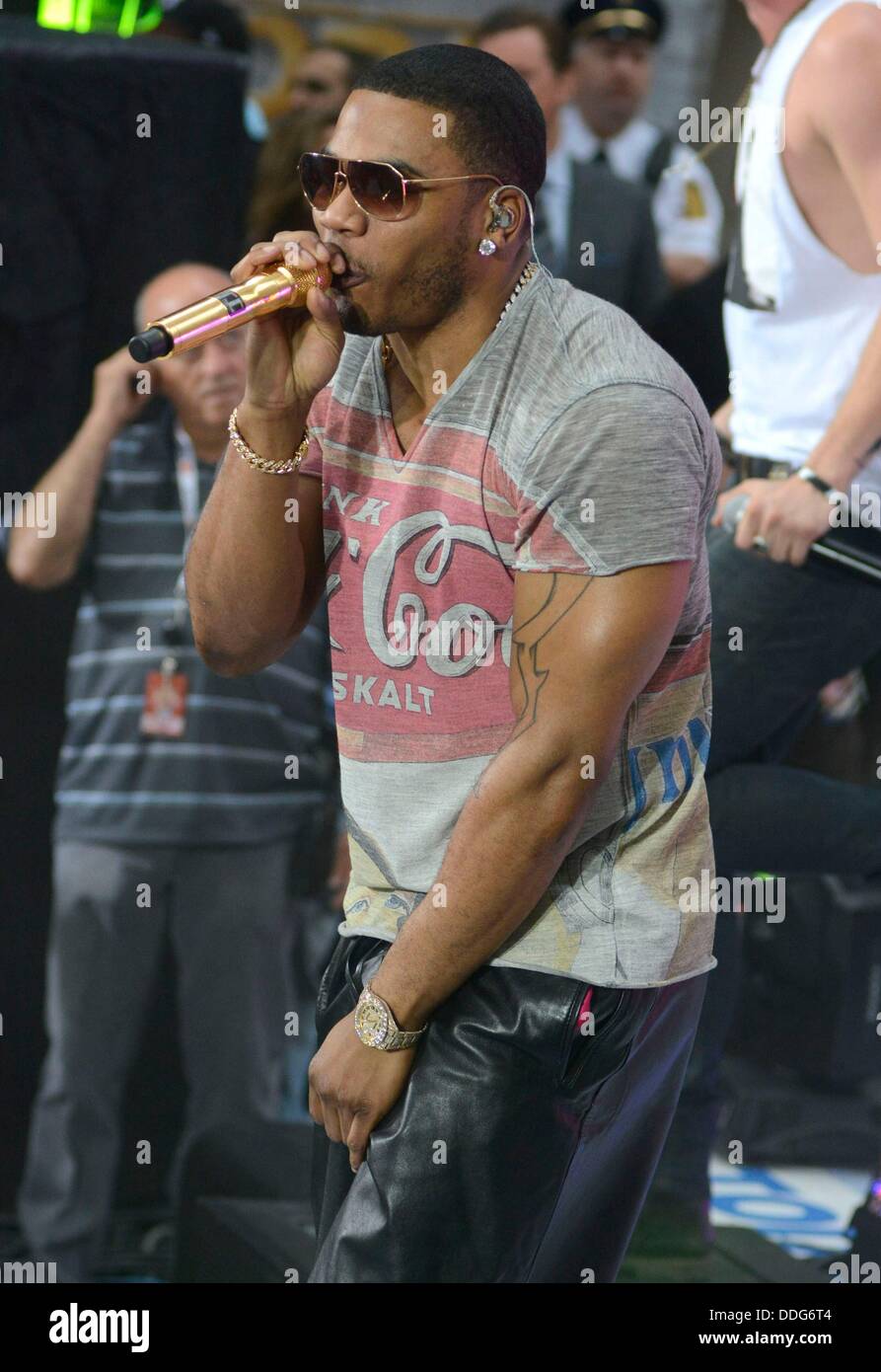 New York, NY. 2. September 2013. Nelly bei Talkshow auftritt für NBC heute zeigen Konzert mit Florida Georgia Line und Nelly, Rockefeller Plaza, New York, NY 2. September 2013. Bildnachweis: Derek Sturm/Everett Collection/Alamy Live-Nachrichten Stockfoto