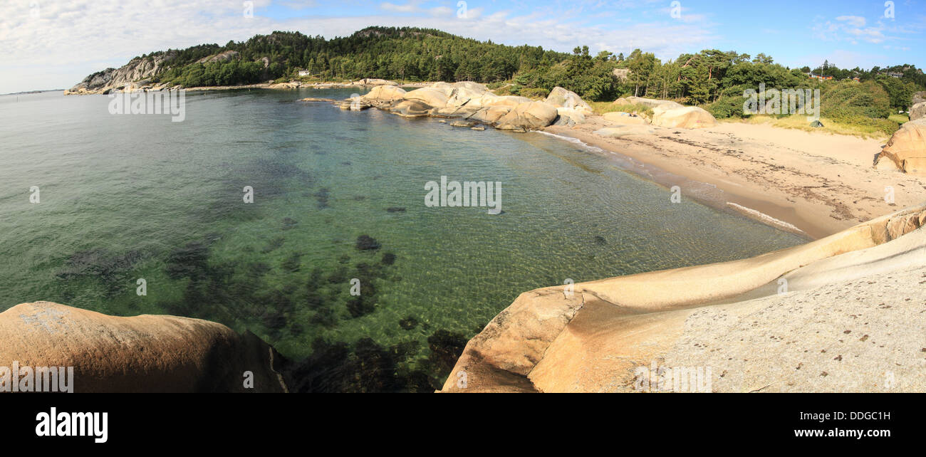 Einen Panoramablick über den Strand von Ula in Süd-Norwegen. Stockfoto