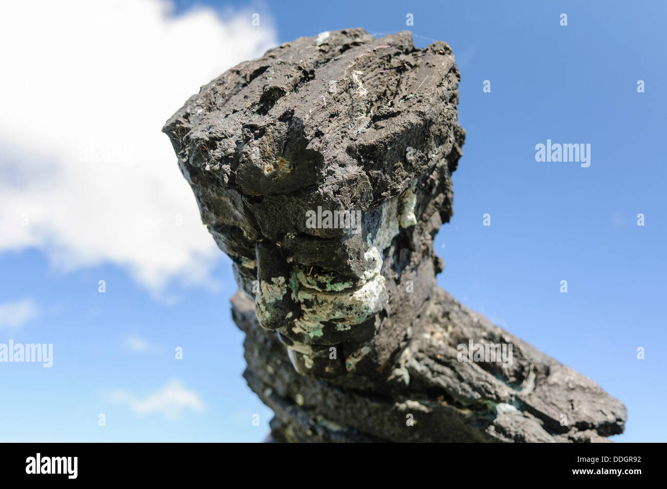 Bellaghy, Nordirland. 2. September 2013 - "The Turf Man' Bronze Statue, inspiriert von Seamus Heaney Gedicht"Graben"Credit: Stephen Barnes/Alamy Live News Stockfoto