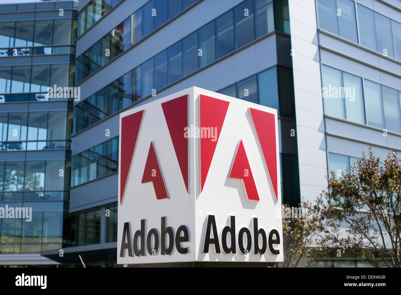 Ein Bürogebäude von Adobe Systems besetzt. Stockfoto