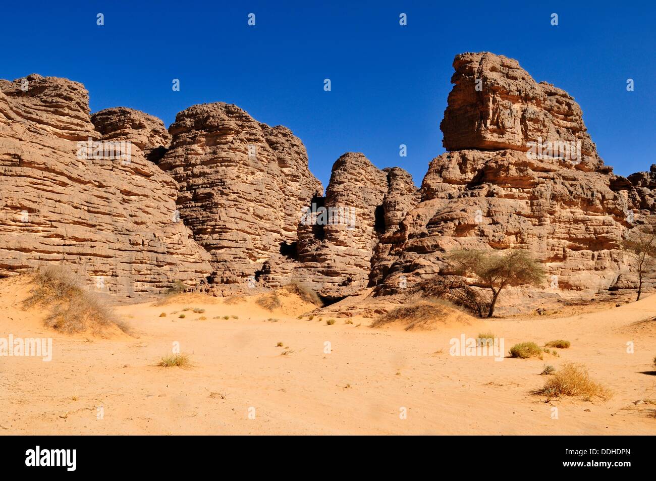 tassili-n-ajjer-nationalpark-stockfotos-und-bilder-kaufen-alamy