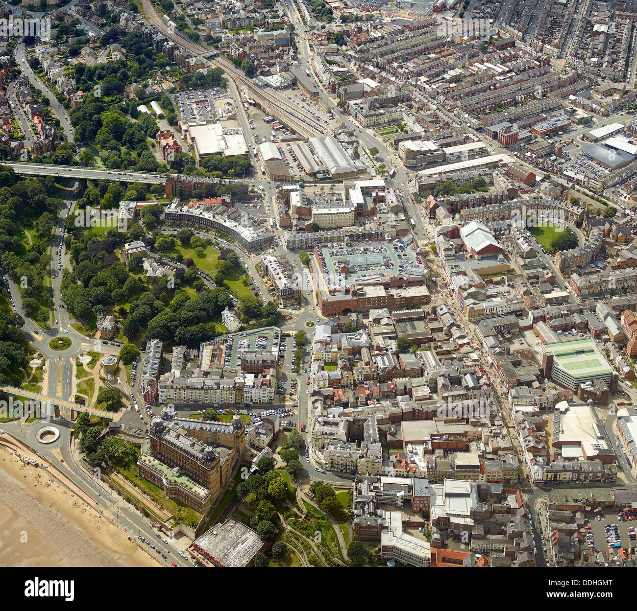 Scarborough Stadtzentrum aus der Luft, North Yorkshire, nördlichen England UK Stockfoto